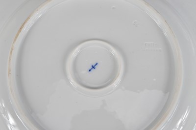 Lot 231 - A 20th century Colln Meissen porcelain charger