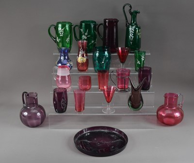 Lot 232 - An assorted collection of coloured glassware