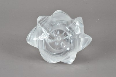 Lot 262 - A Lalique glass perfume bottle and stopper