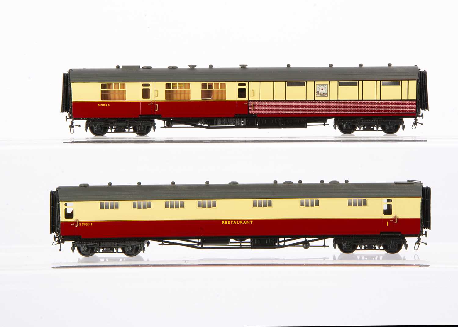 Lot 572 - Pair of Willets Scale Models and Goddard kitbuilt BR crimson and cream Tavern/Buffet car and Restaurant Car