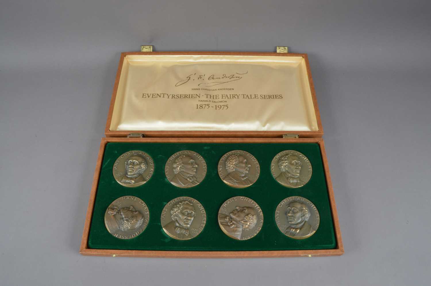 Lot 349 - A Hans Christian Andersen Fairytale Medallion series