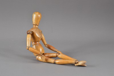 Lot 363 - A 20th century wooden articulated figure