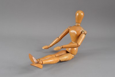 Lot 364 - A 20th century wooden articulated figure