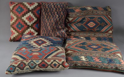 Lot 395 - A collection of Kilim cushions