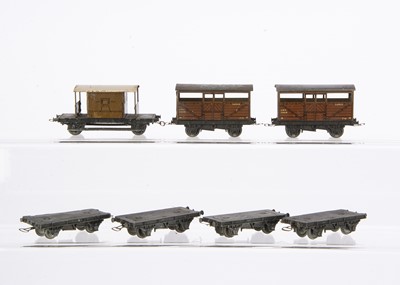 Lot 279 - Hornby-Dublo pre-war 00 Gauge 3-Rail wagons