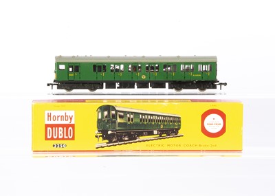 Lot 290 - Hornby-Dublo 00 Gauge 2-Rail 2250 SR green Electric Motor Coach Brake 2nd