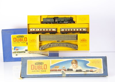 Lot 311 - Hornby-Dublo 00 Gauge 3-Rail Passenger and Goods Train Sets