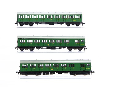 Lot 314 - Hornby-Dublo 00 Gauge 3-Rail 3250 BR SR green EMU Motor Coach