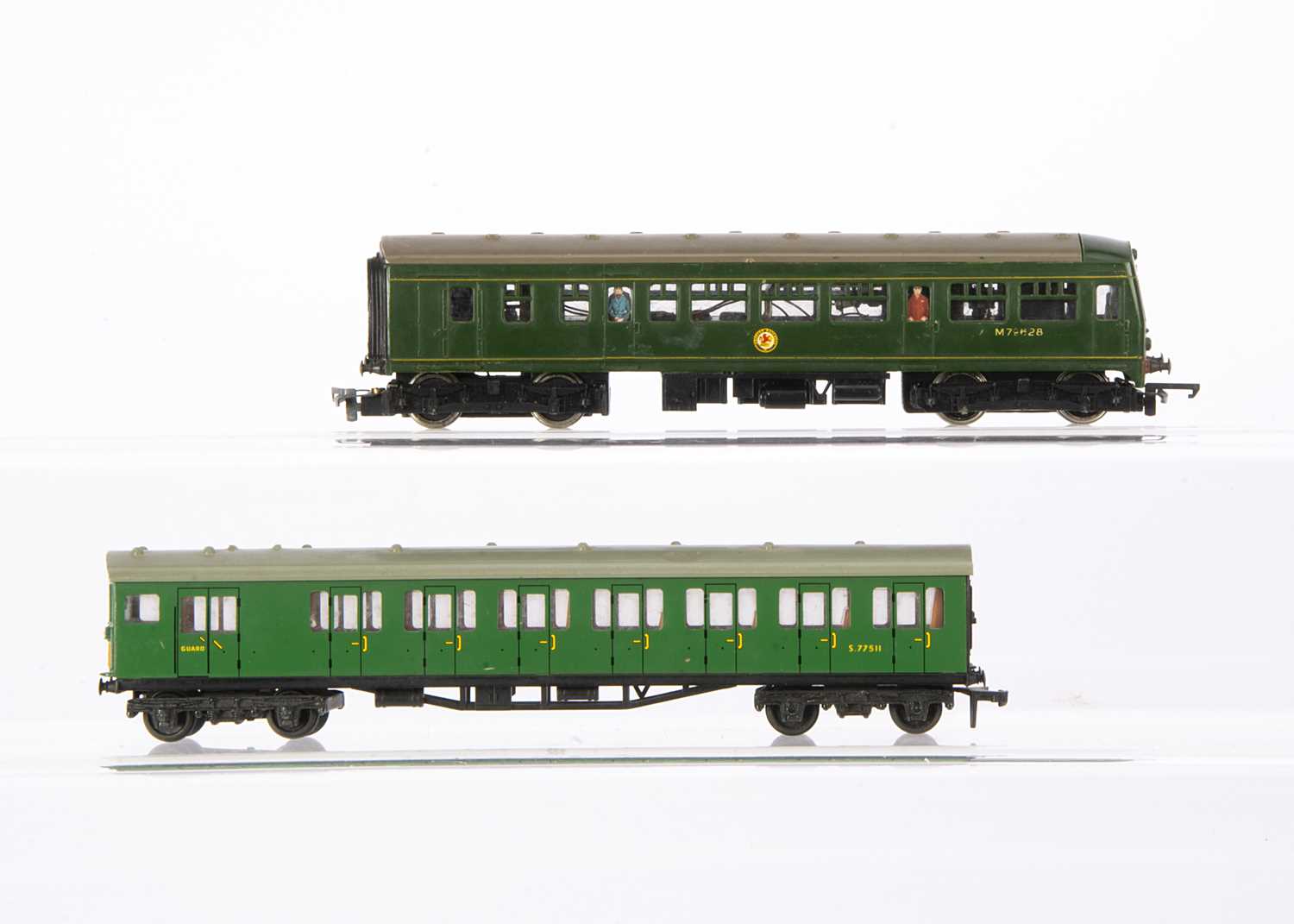 Lot 316 - Hornby-Dublo 00 Gauge 2250 EMU chassis fitted to a Tri-ang BR green DMU Motor Coach