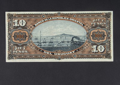 Lot 29 - Uruguay 10 Pesos banknote