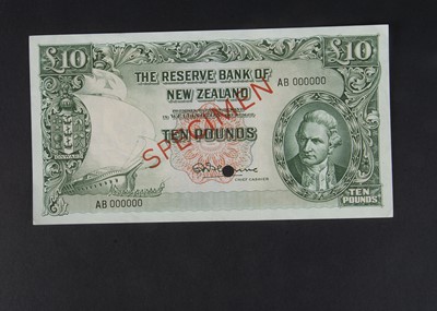 Lot 127 - Specimen Bank Note:  The Reserve Bank of New Zealand specimen 10 Pounds