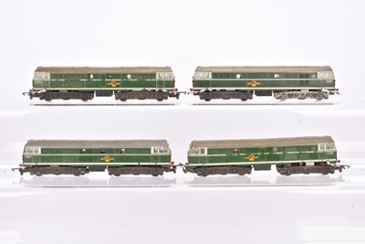 Lot 123 - Tri-ang TT Gauge BR green A1A A1A Diesel Locomotives