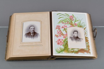 Lot 98 - A late 19th Century Chromolitho Floral Carte-de-Visite/Cabinet Album