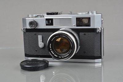 Lot 274 - A Canon 7s Rangefinder Camera