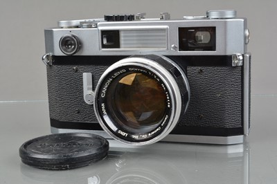 Lot 276 - A Canon 7s Rangefinder Camera