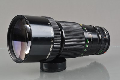 Lot 369 - A Canon FD 300mm f/4 Lens