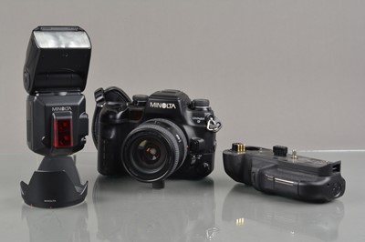 Lot 423 - A Minolta Dynax 9 SLR Camera