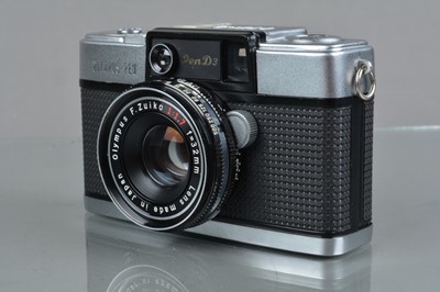 Lot 440 - An Olympus PEN D3 Half Frame Camera