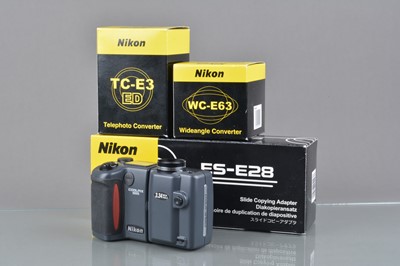 Lot 486 - A Nikon Coolpix 995 Digital Camera