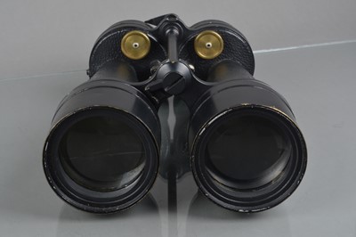 Lot 646 - A Pair of Ross WWII British Military x10 Captain's Binoculars