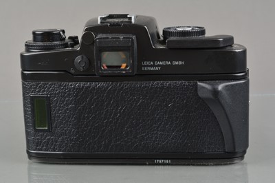 Lot 665 - A Leica R-E SLR Camera