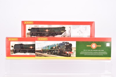 Lot 224 - Hornby 00 Gauge BR green rebuilt  Merchant Navy Class Locomotives and Tenders