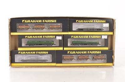 Lot 16 - Graham Farish by Bachmann N Gauge Goods Wagons and Luggage Vans (6)