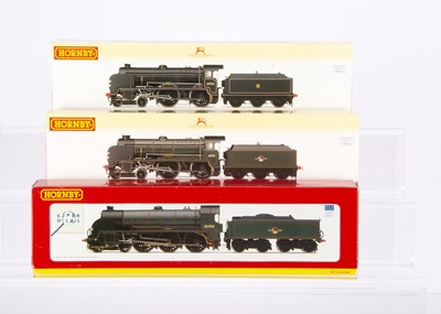 Lot 230 - Hornby 00 Gauge BR Schools and N15 Class Locomotives and Tenders