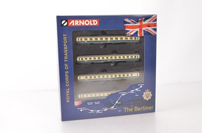 Lot 50 - Hornby Arnold The Berliner Royal Corps of Transport Coach Pack