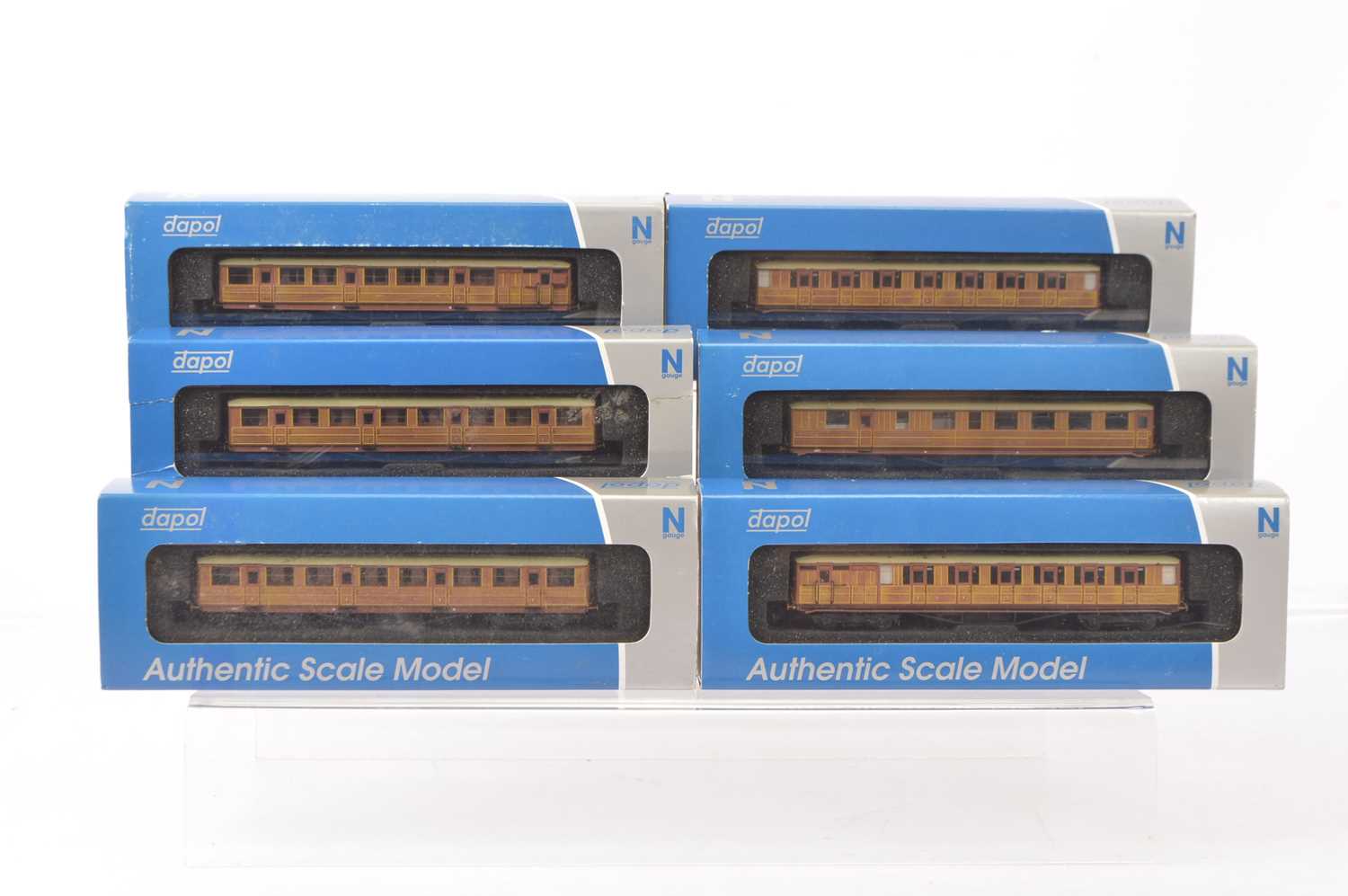 Lot 51 - Dapol N Gauge LNER Gresley Teak Coaches (6)