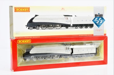Lot 145 - Hornby OO Gauge Limited Edition Silver Jubilee Collection Quicksilver