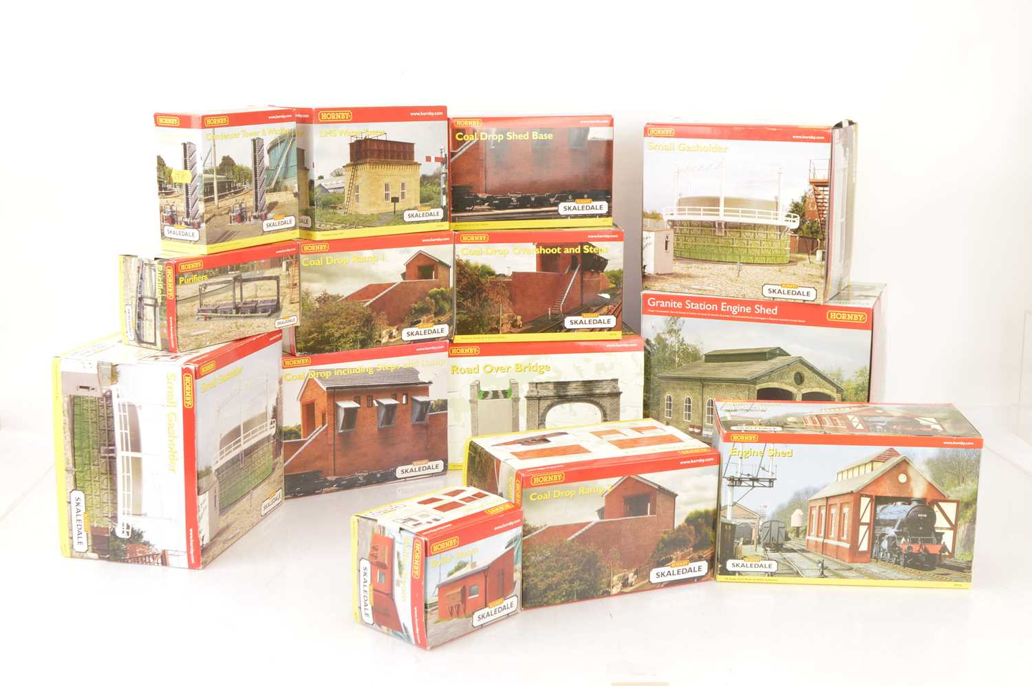 Lot 159 - Hornby OO Skaledale Trackside Infrastructure (14)