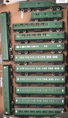 Lot 244 - Hornby 00 Gauge BR SR green Maunsell Coaches and Utility Vans