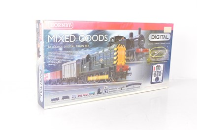 Lot 171 - Hornby China OO Gauge Mixed Goods Freight Train Set and Diesel Shunting Locomotives (4)