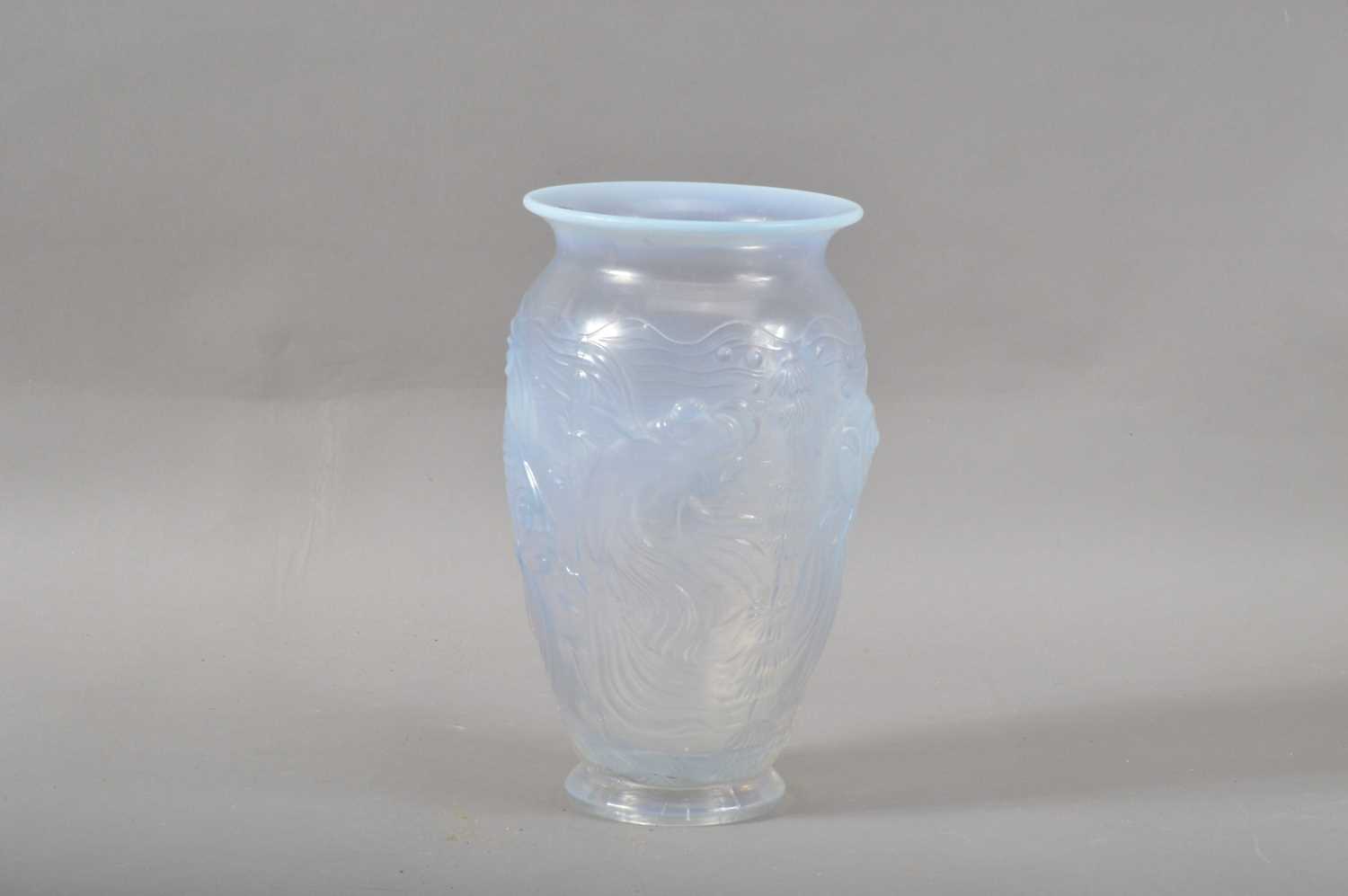 Lot 42 - A 20th century opalescent glass vase