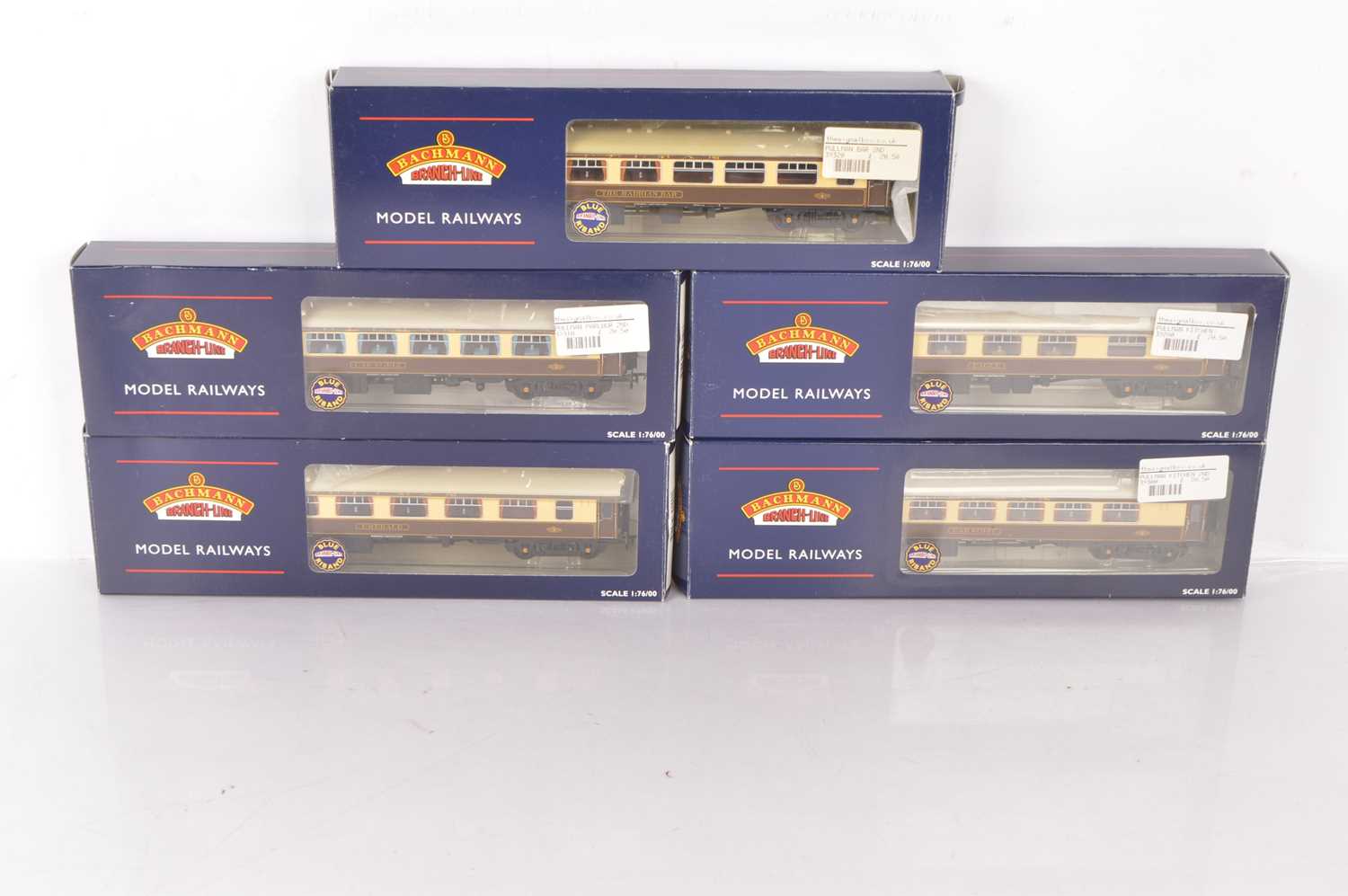 Lot 210 - Bachmann OO Gauge Pullman Coaches (5)