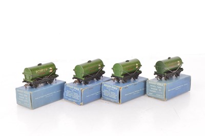 Lot 246 - Four Hornby-Dublo 00 Gauge 3-Rail Power Ethyl green Tank wagons with Hand Transfer (4)