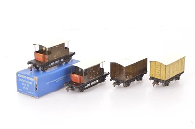 Lot 250 - Hornby-Dublo 00 Gauge 3-Rail SR Rolling Stock (4)