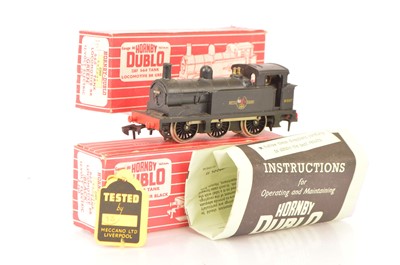 Lot 263 - Pair of Hornby-Dublo Export 00 Gauge 2-Rail BR Class R1 0-6-0 Tank Locomotives