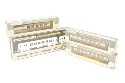 Lot 298 - Wrenn 00 Gauge BR chocolate and cream Brighton Belle 5-Car Set (4 boxes)