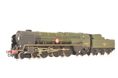 Lot 304 - K's Kitbuilt 00 Gauge rebuilt BR green Merchant Navy Class 35027 'Port Line' Locomotive and Tender