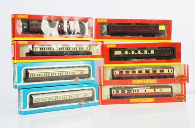 Lot 361 - Hornby and Airfix Coaching Stock (8)