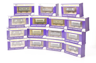 Lot 378 - Dapol OO Gauge GWR Goods Wagons (15)