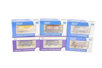 Lot 389 - Dapol Wessex Wagons OO Gauge Special Edition Goods Wagons (6)