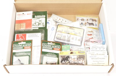 Lot 400 - OO/HO Scale Small Trackside Accessories and Kits (60+)