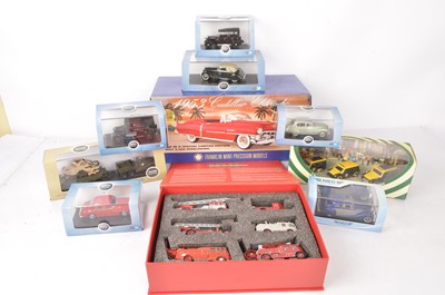 Lot 54 - Modern Diecast 1:24 Scale and Smaller Cars and Other Vehicles (10)
