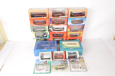 Lot 133 - Creative Master Northcord 1:76 Scale Single Deck Modern Buses Vans and Accessories (24)