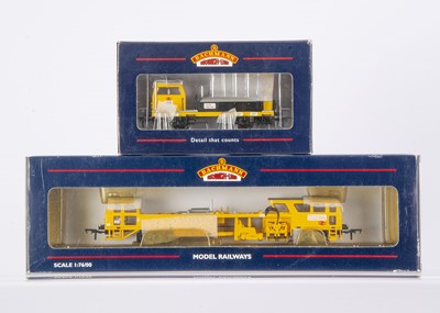 Lot 458 - Bachmann 00 Gauge Plasser Track Maintenance Stock