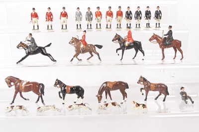 Lot 304 - Britains original and repainted Fox Hunt Figures Hoses and Dogs (26)