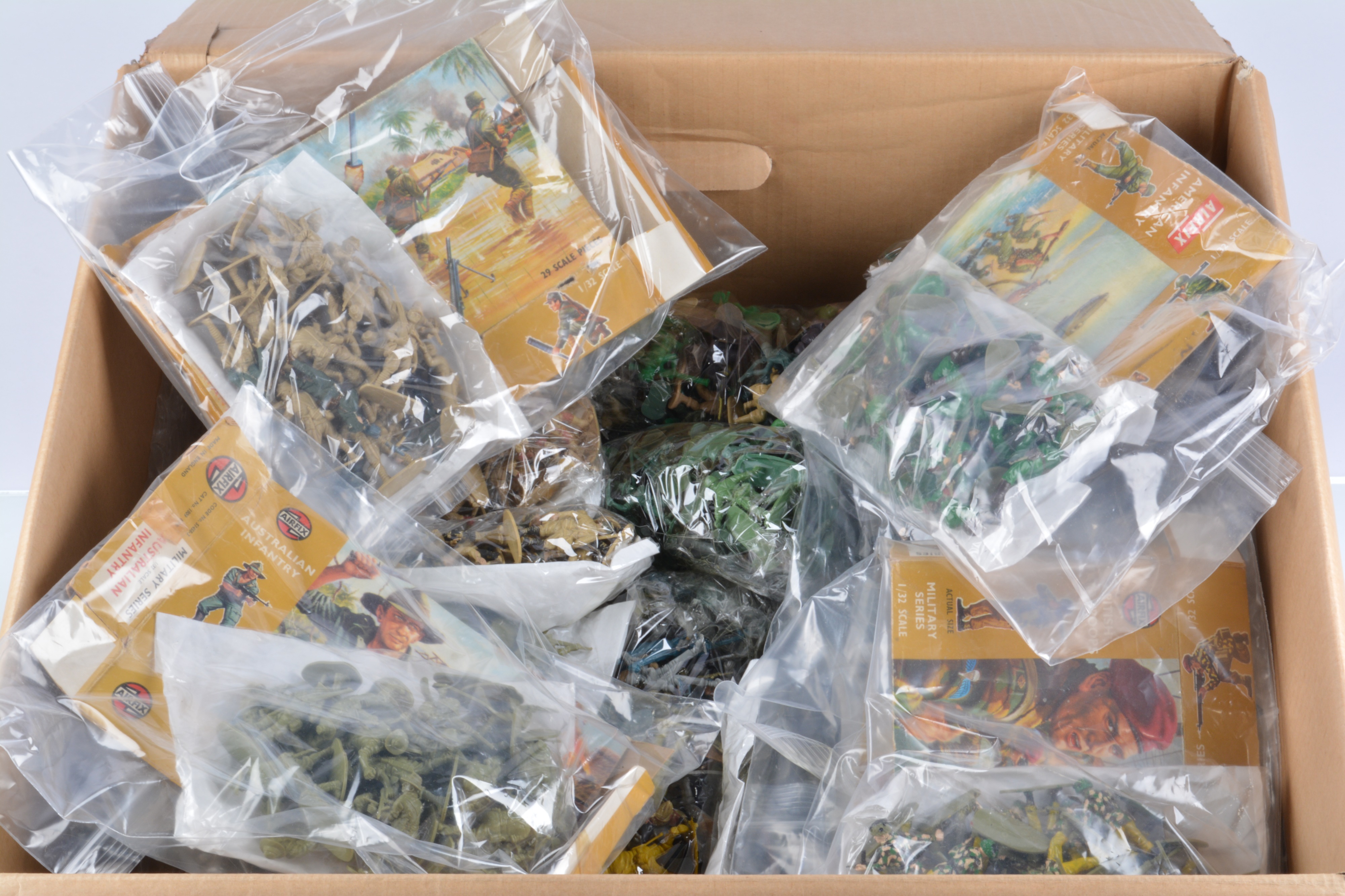 Very large collection of plastic WW2 Figures by Airfix and other makers